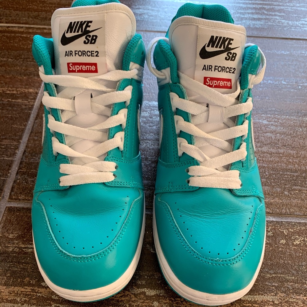 Supreme/Nike SB Air Force 2 - Picture 2 of 8